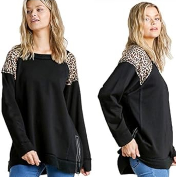 Umgee Womens French Terry Animal Print Tunic Top With Side Slits EUC size small - Picture 2 of 9